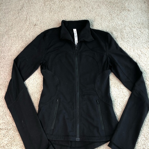 Lululemon Jacket - Picture 2 of 4